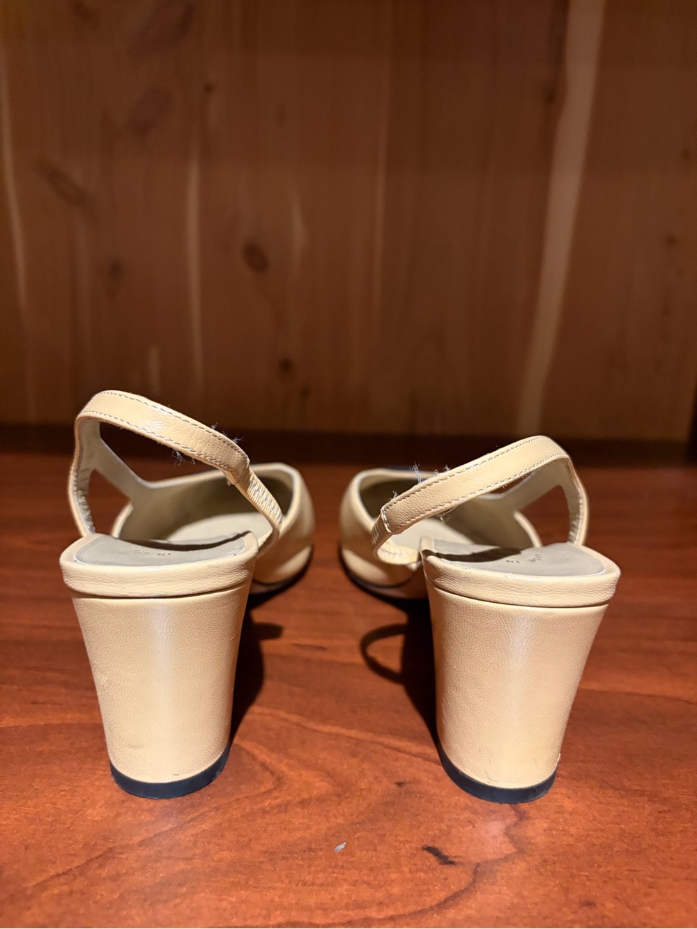 CHANEL Cream and Black Two-Tone Slingback Heels - Picture 7 of 9